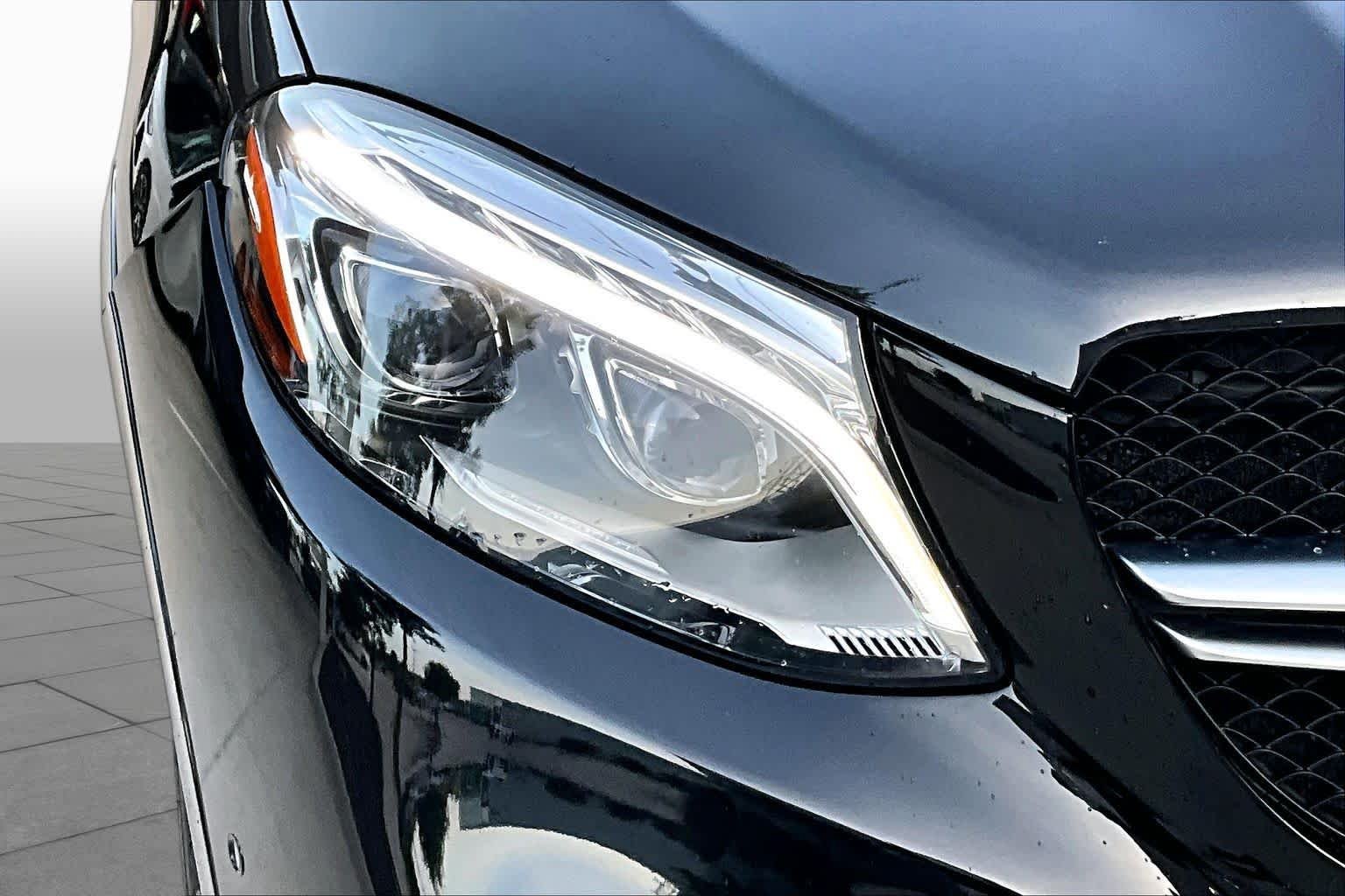 Used 2018 Black Mercedes-Benz AMG® GLE 63 image 30