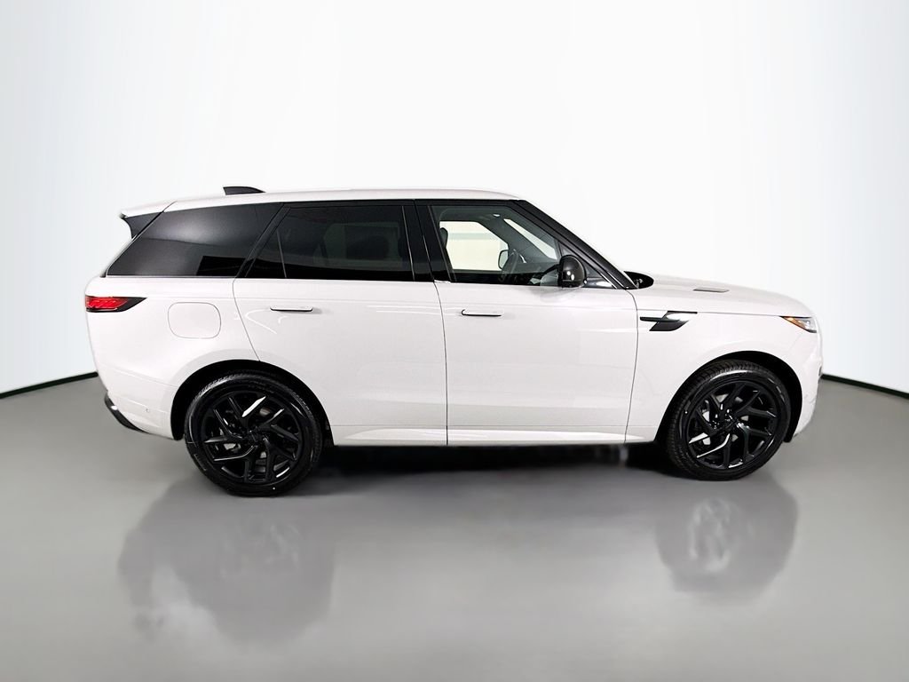 New 2026 Borasco Grey Land Rover Dynamic SE image 8