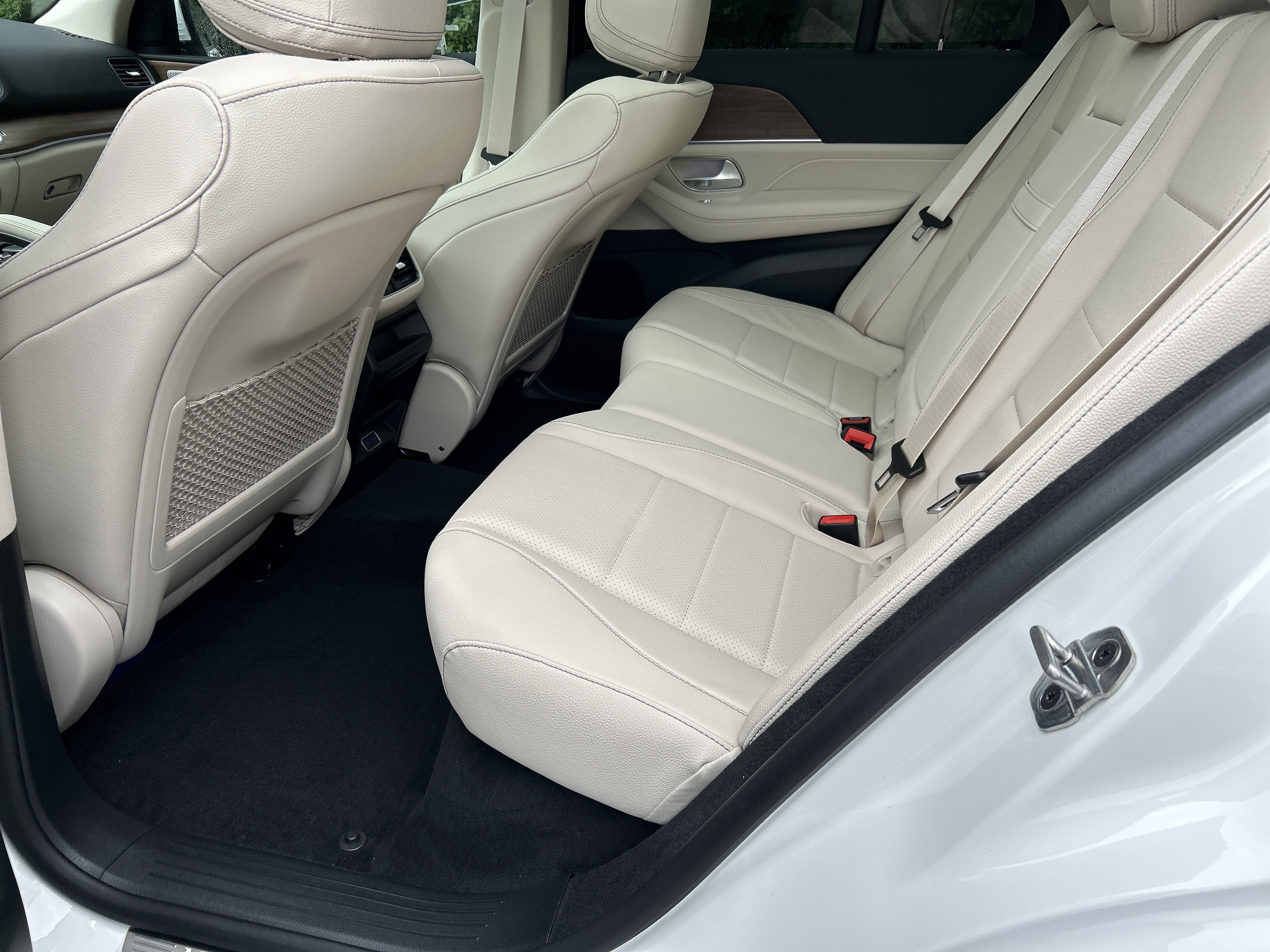 New 2026 Polar White Mercedes-Benz GLE 350 4MATIC® SUV image 35