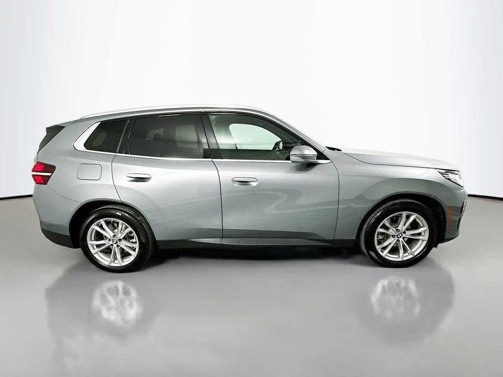 Used 2025 Skyscraper Grey Metallic BMW 30 xDrive image 4