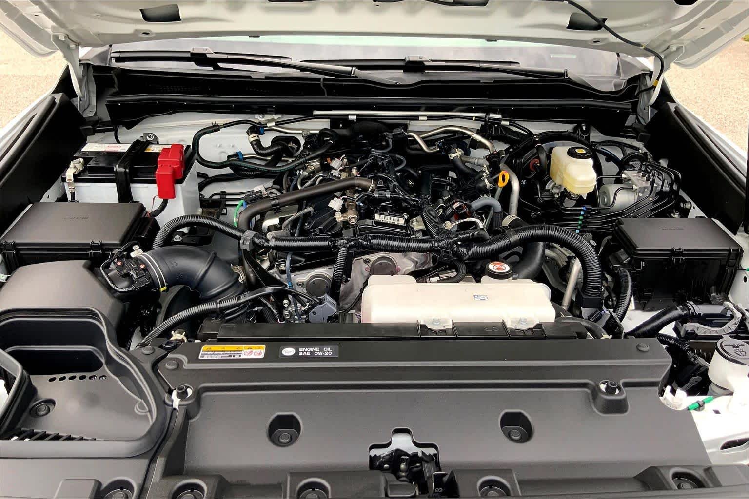 Used 2025 Ice Cap Toyota SR5 image 31
