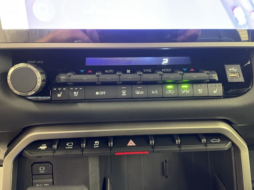 2026 Toyota Tundra Limited - Photo 24