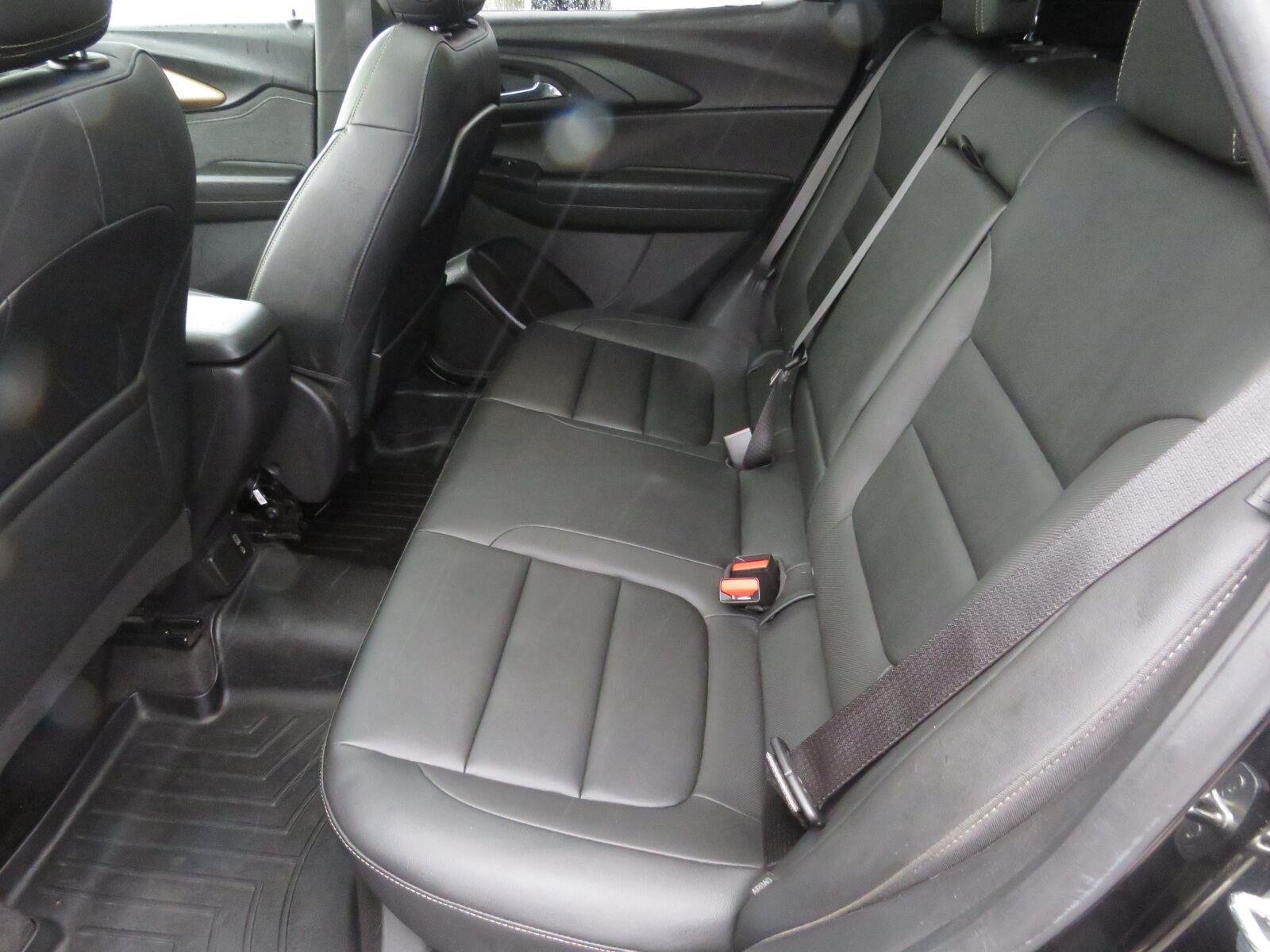 Used 2022 Mosaic Black Metallic Chevrolet ACTIV image 22