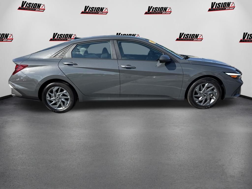Certified Used 2024 Gray Hyundai SEL image 4