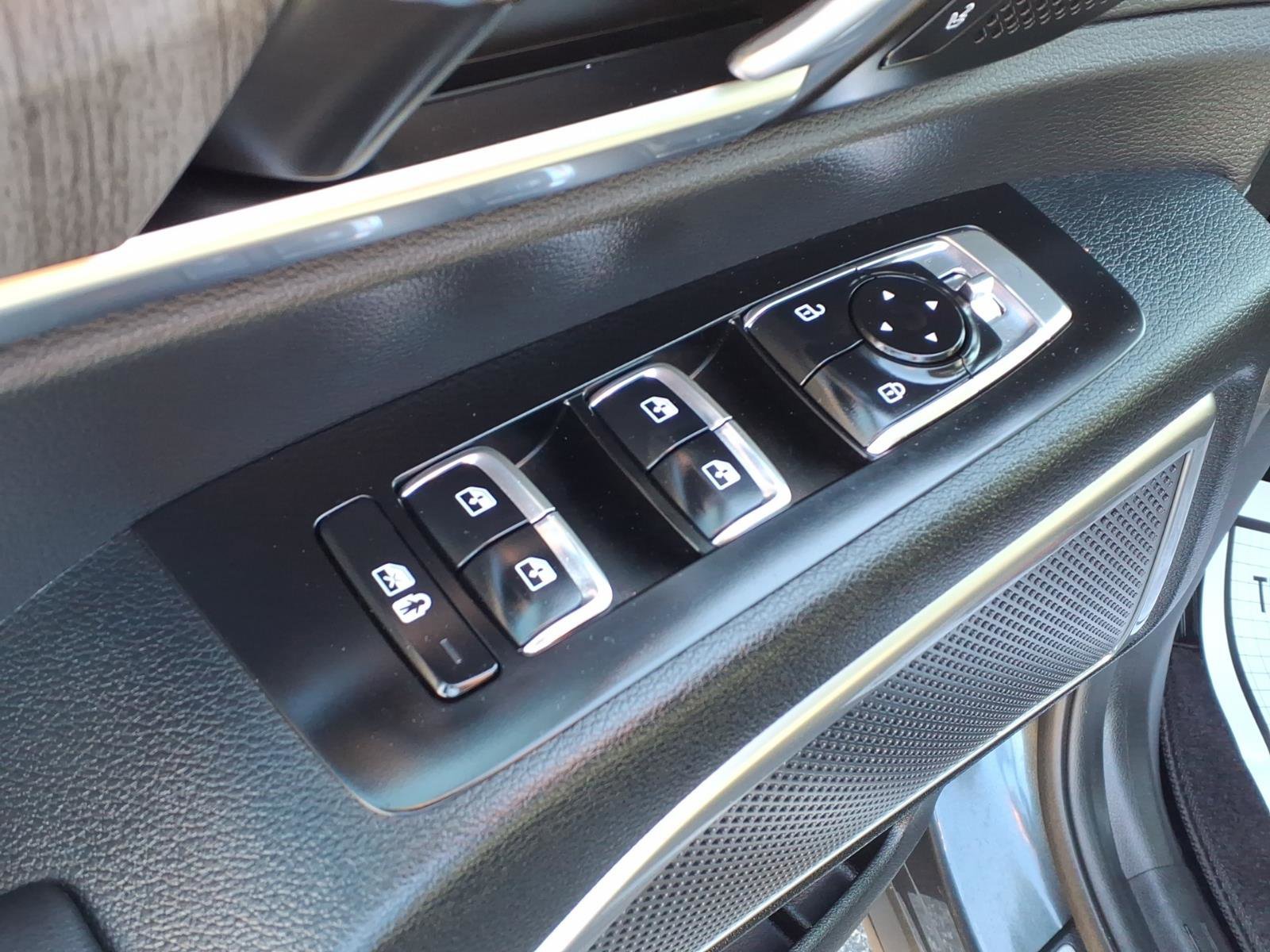 Certified Used 2024 Gravity Gray Kia SX image 19