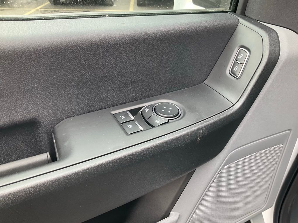 2024 Ford F-350 Super Duty Chassis Cab XL - Photo 20