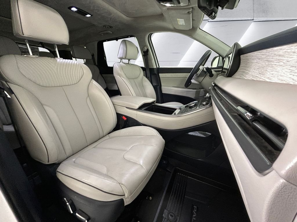 Used 2025 White Hyundai Calligraphy image 14