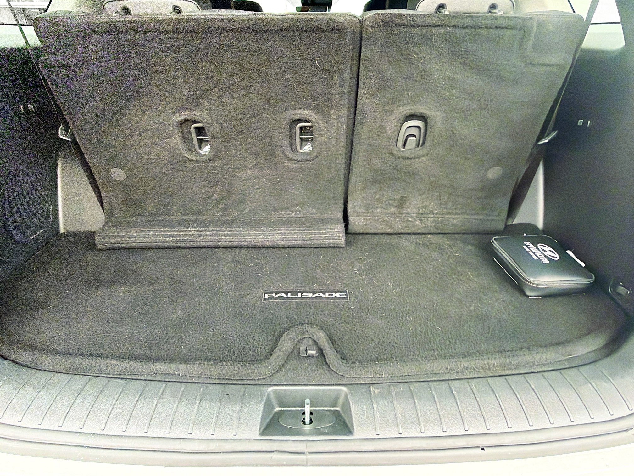 Used 2024 Hyper White Hyundai Limited image 11