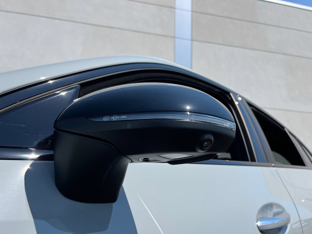 New 2026 MANUFAKTUR Alpine Grey Mercedes-Benz GLC300 image 63