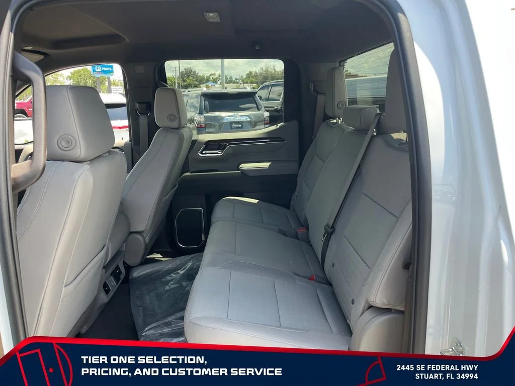New 2026 Summit White GMC SLE image 24
