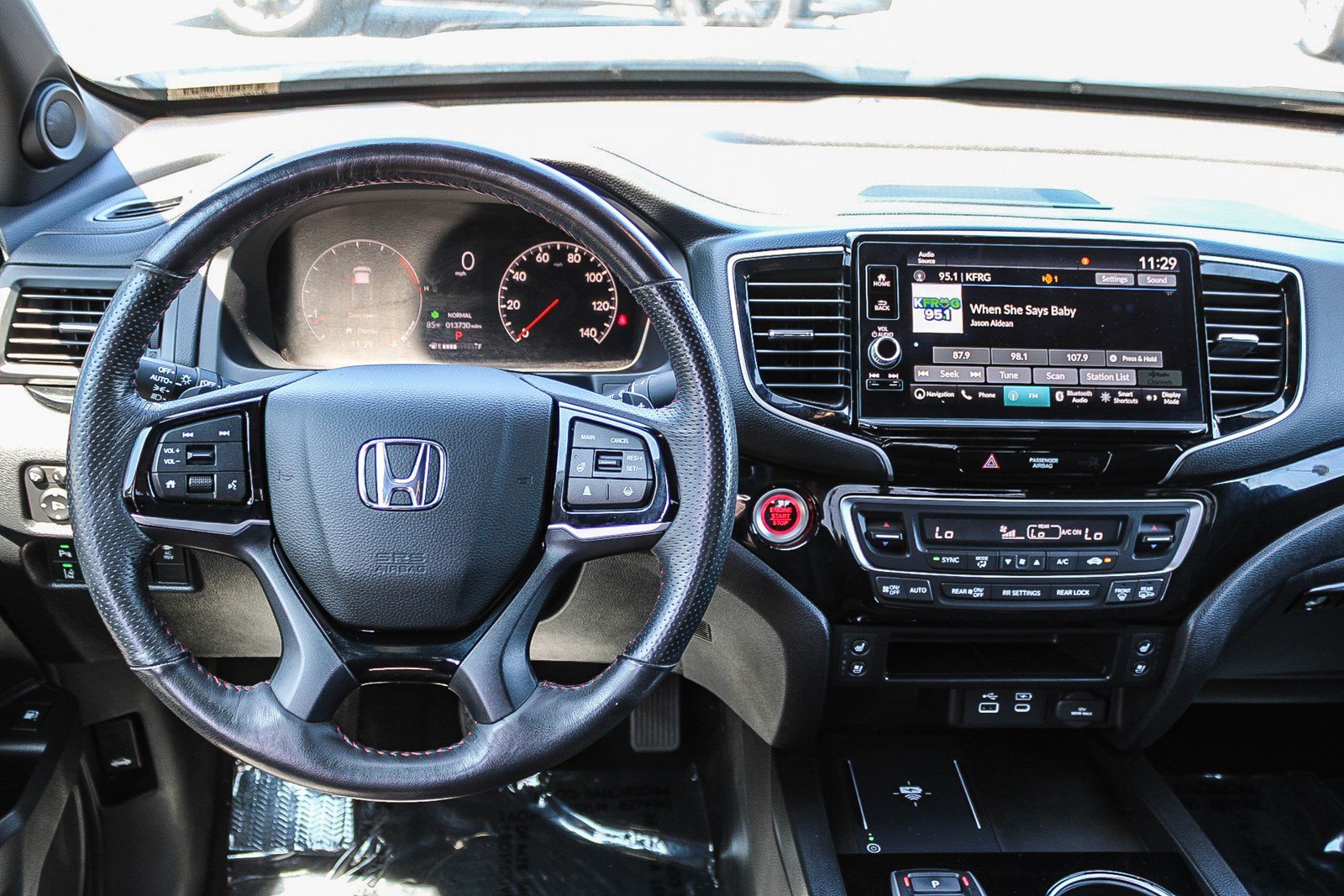 2025 Honda Ridgeline Black Edition - Photo 14