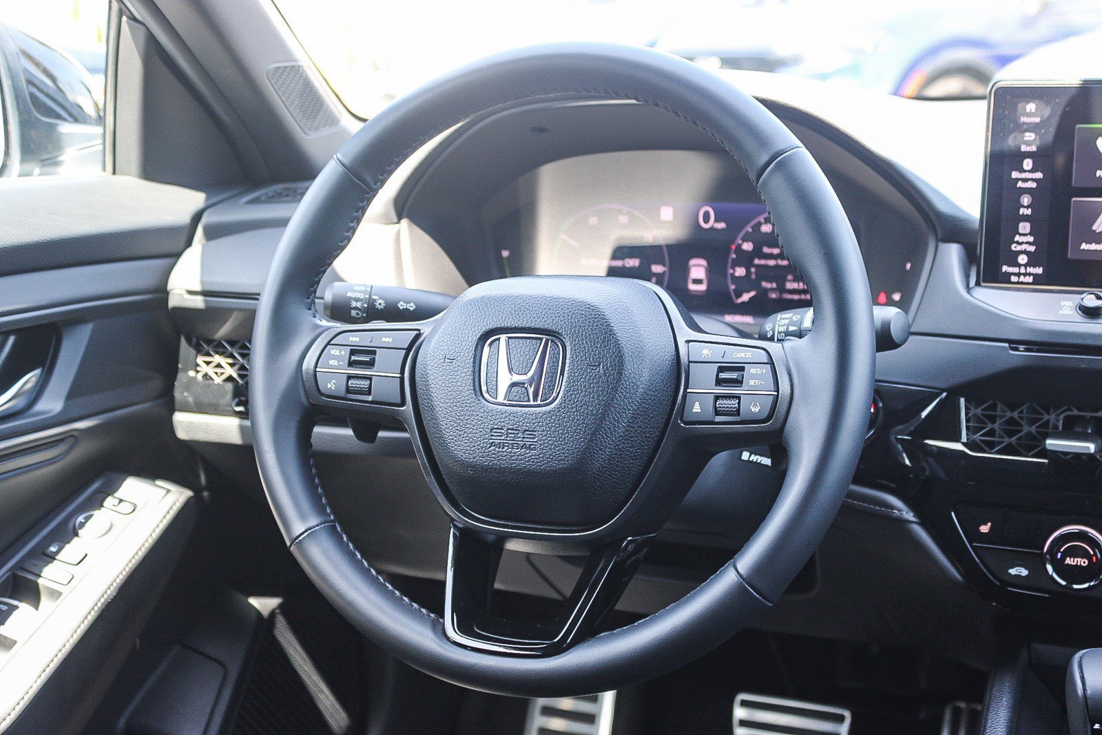 Certified Used 2025 Solar Silver Metallic Honda Sport image 15