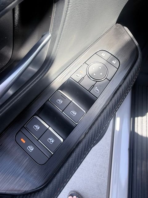 New 2026 Aspen White TriCoat / Super Black Two-tone Nissan SR image 26