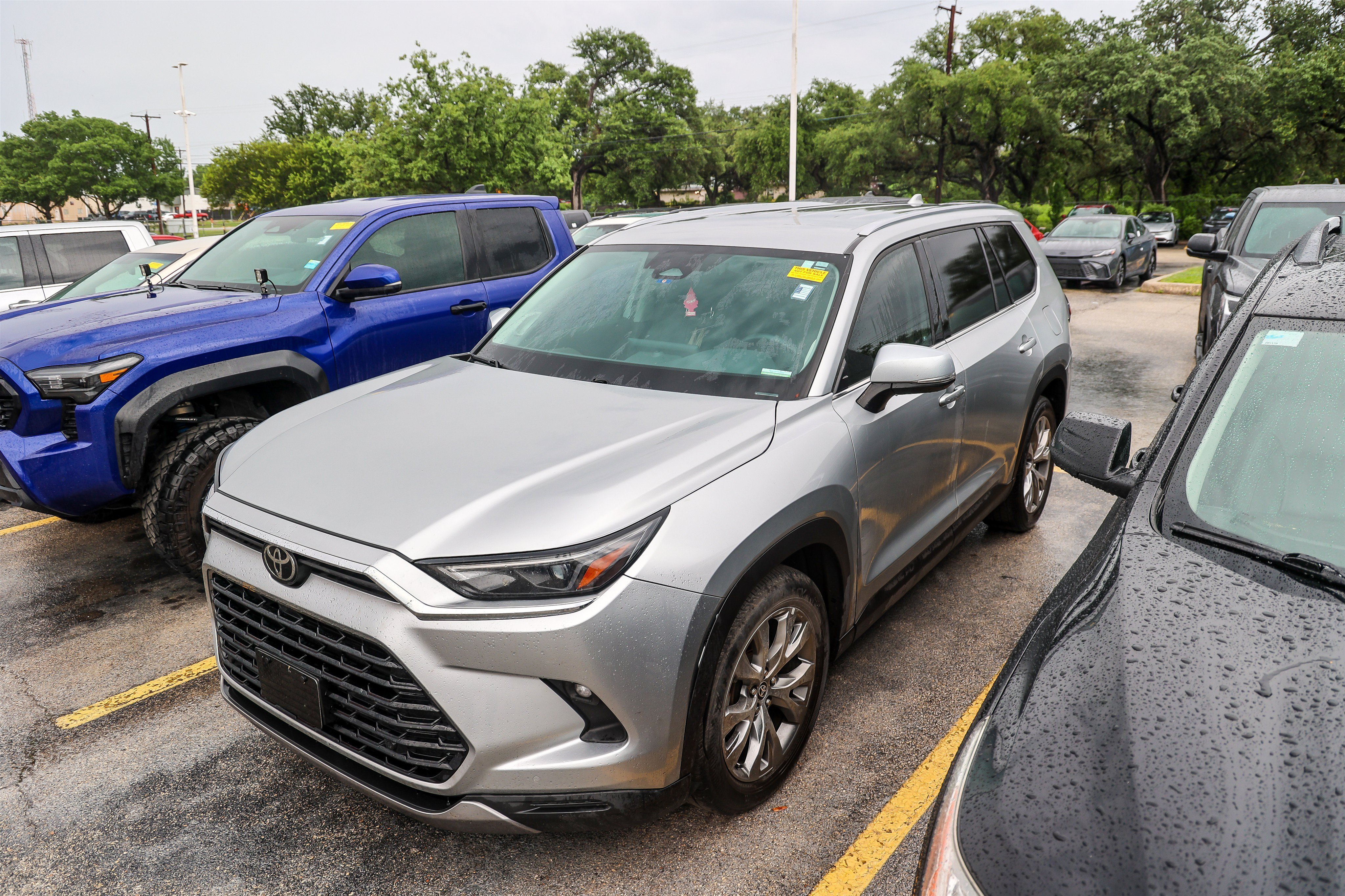 Used 2024 CELESTIAL SILVER Toyota Limited image 2