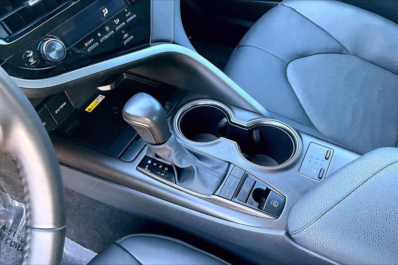 2024 Toyota Camry XSE - Photo 15