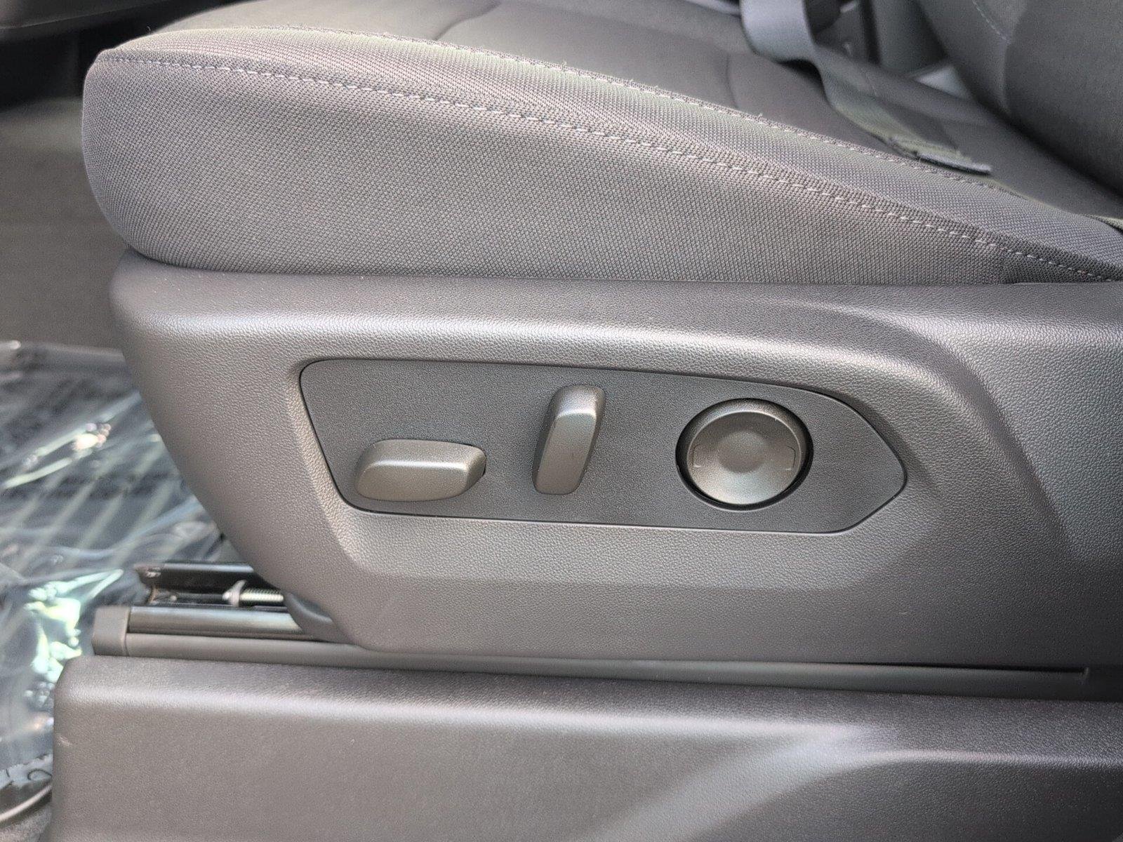 2026 Chevrolet Silverado 2500 HD Custom - Photo 14