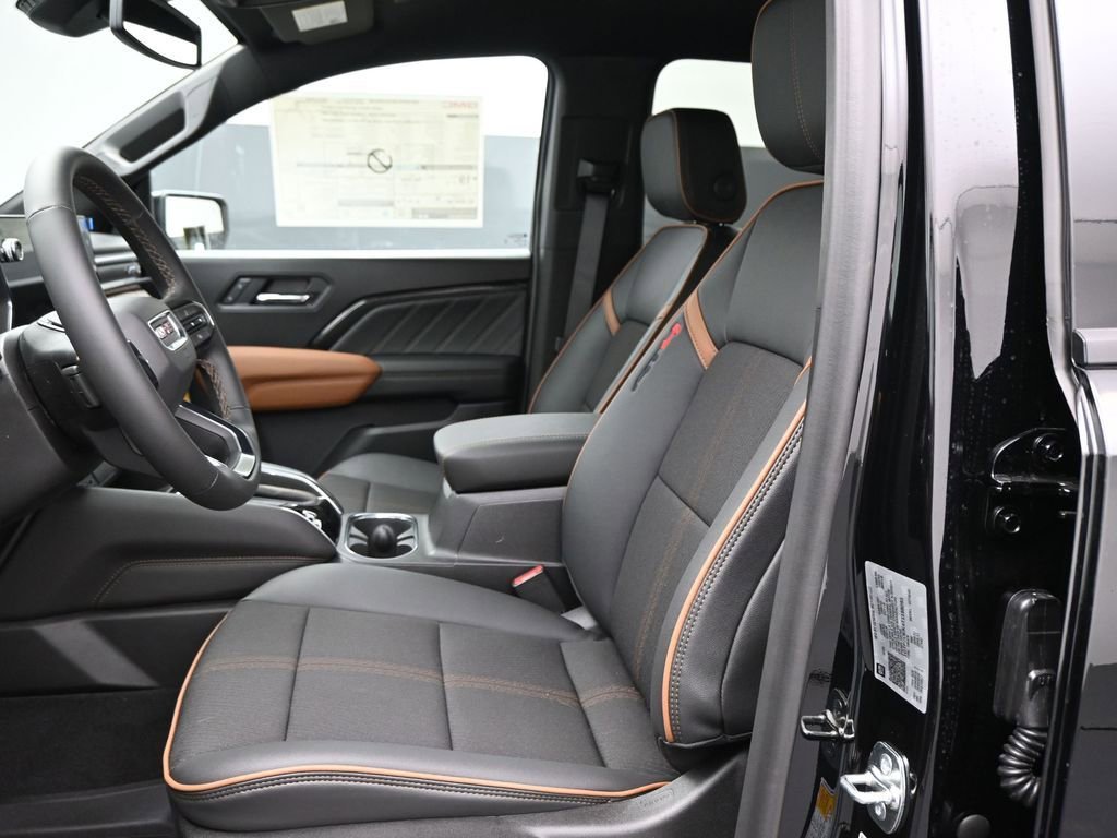 2026 GMC Canyon AT4 - Photo 12