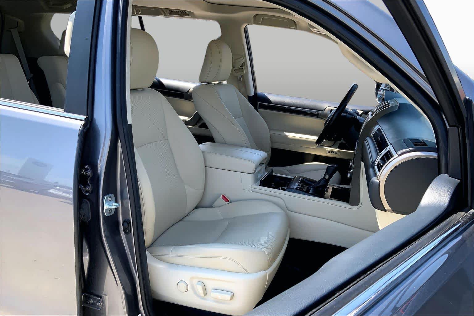 Used 2020 Nebula Gray Pearl Lexus Premium image 8