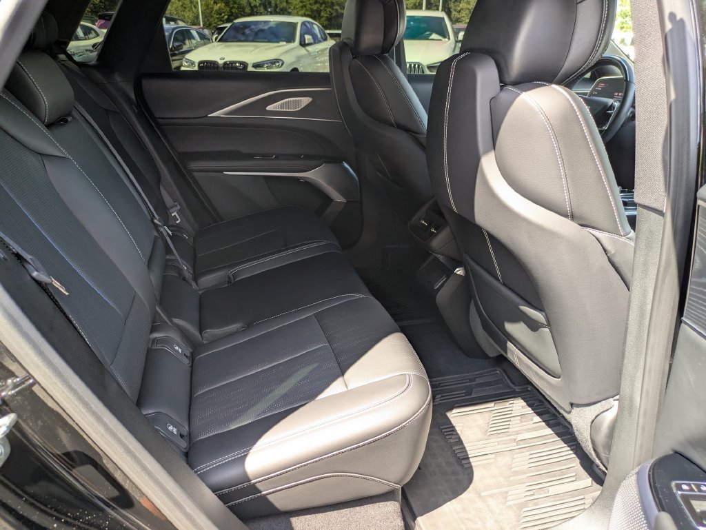 Used 2025 Black Cadillac Sport image 25