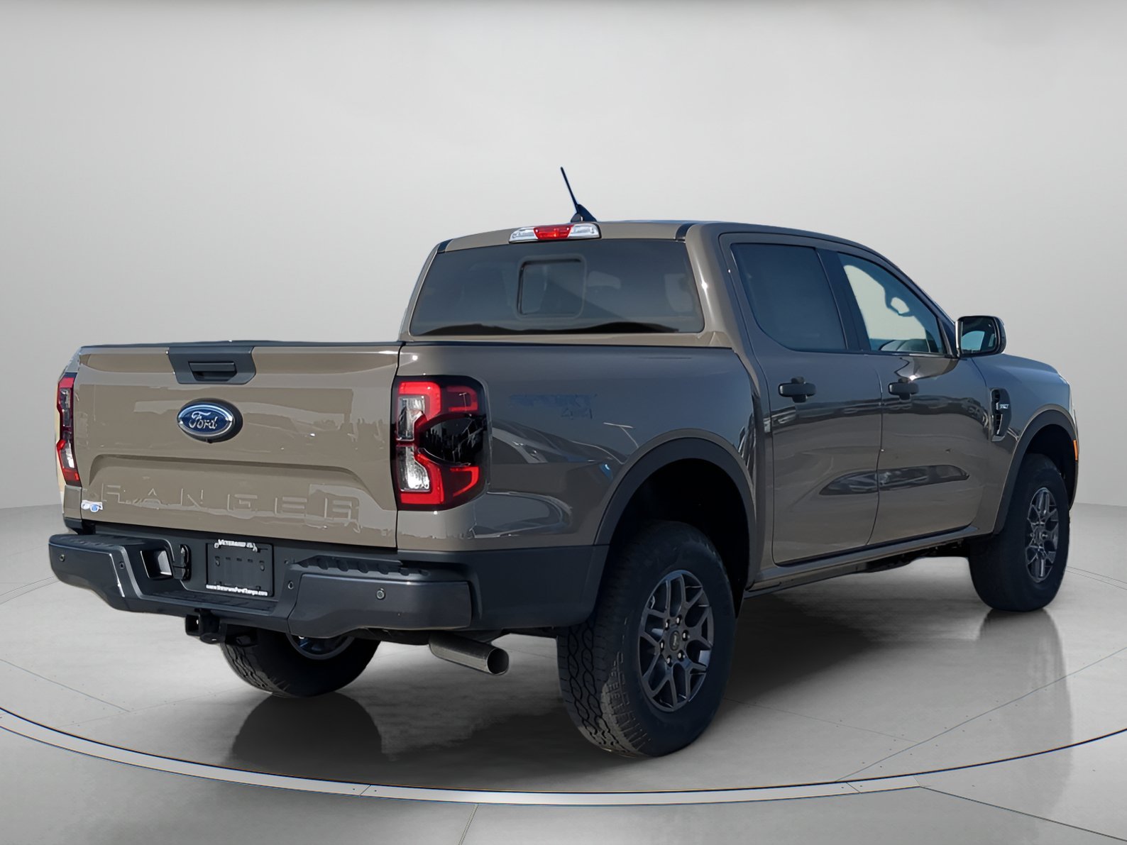 New 2026 Marsh Gray Ford XLT image 37