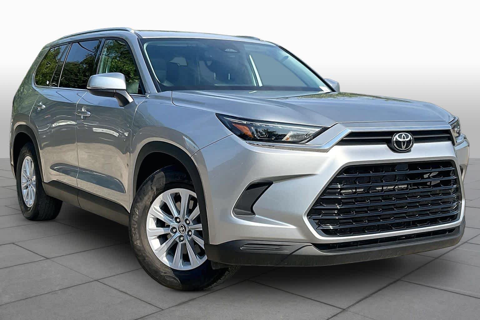 Used 2026 Celestial Silver Metallic Toyota XLE image 3