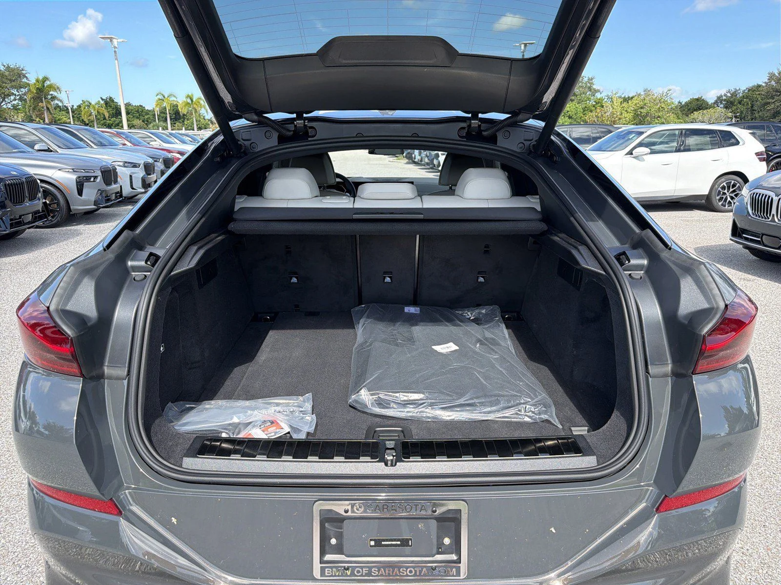 New 2027 Dravit Grey Metallic BMW xDrive40i image 12