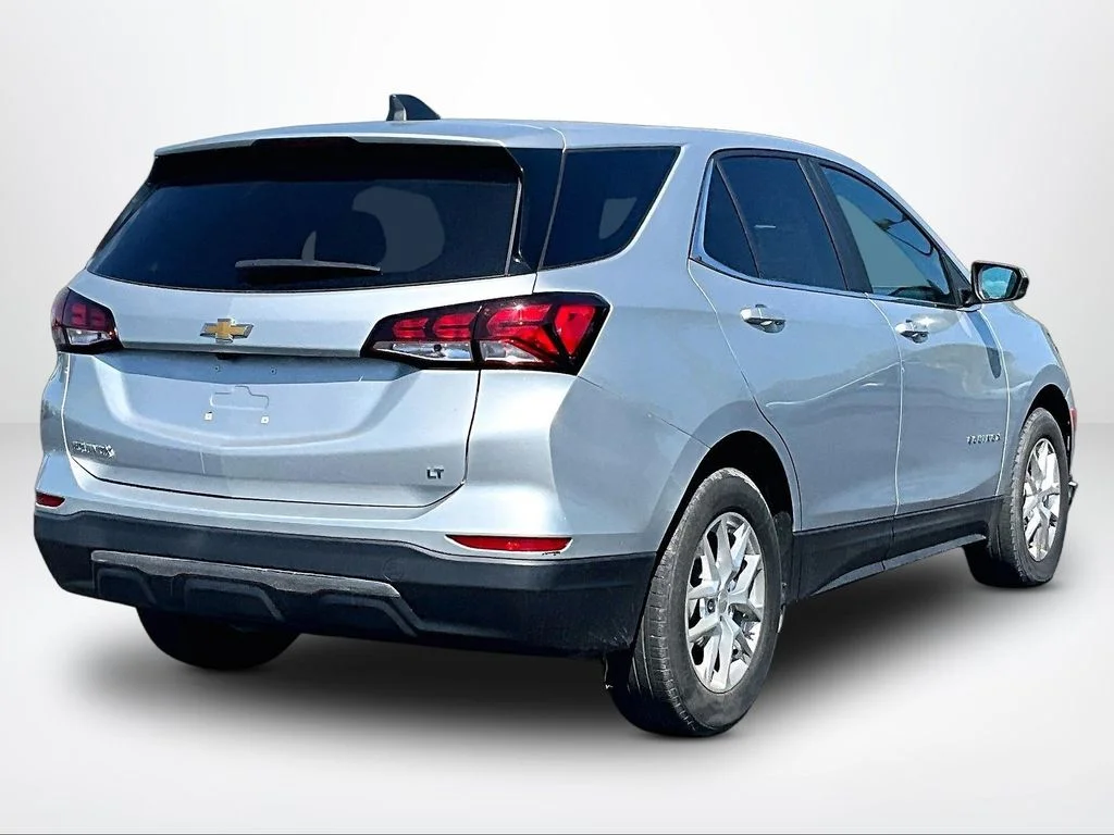 Used 2022 Silver Chevrolet LT image 2