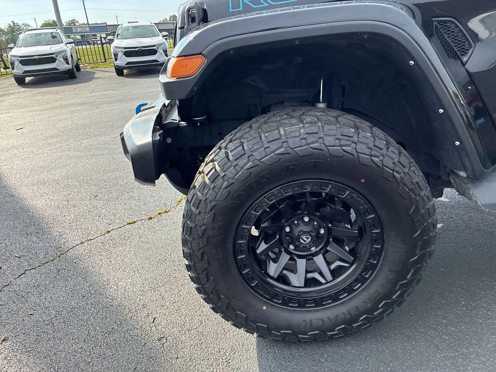 Used 2022 Black Jeep Unlimited Rubicon 4xe image 10