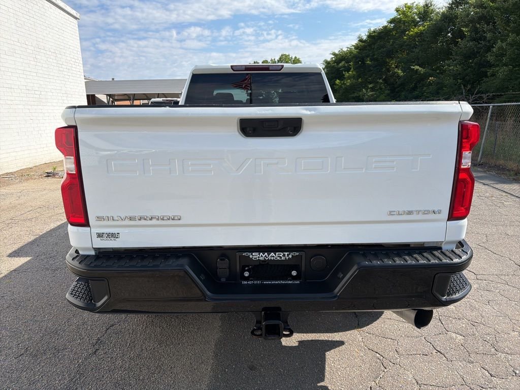 2021 Chevrolet Silverado 2500HD Custom - Photo 3
