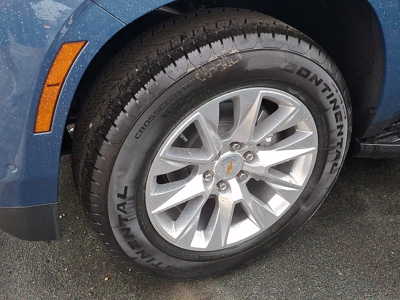 2026 Chevrolet Suburban Premier - Photo 4