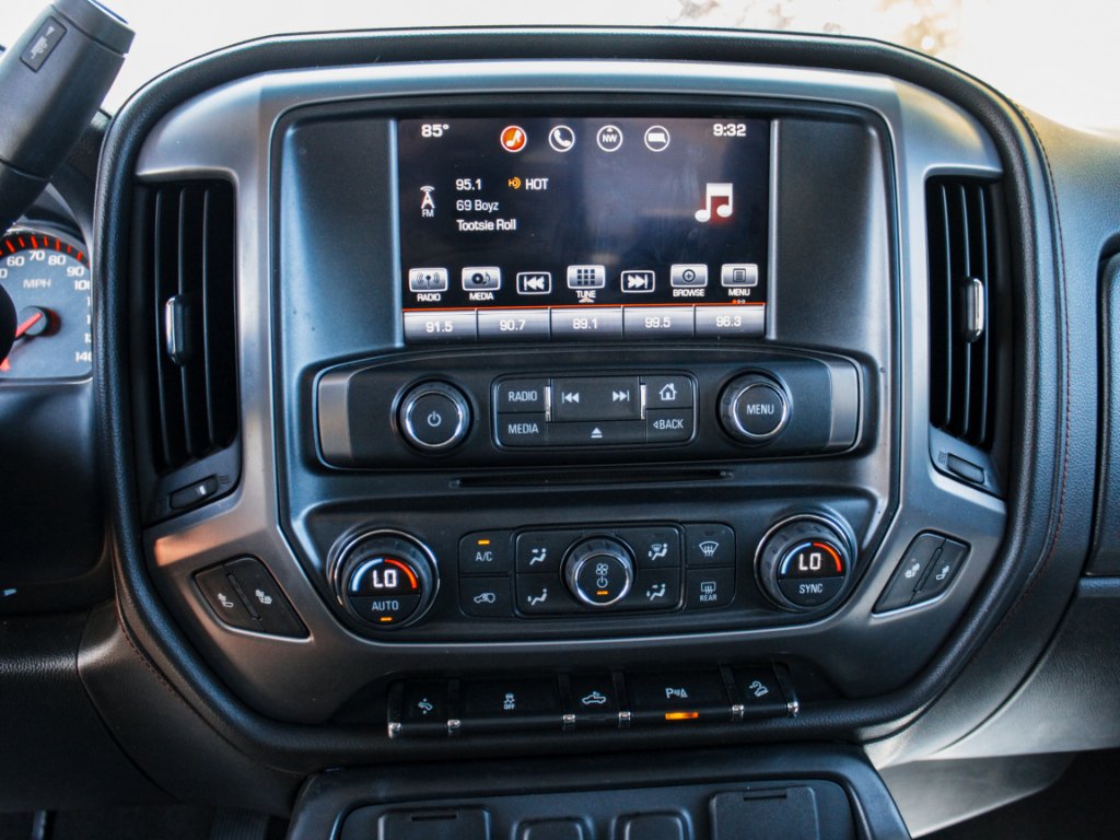 Used 2016 Onyx Black GMC SLT image 17