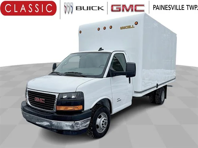 New 2025 Summit White GMC 2WT image 1