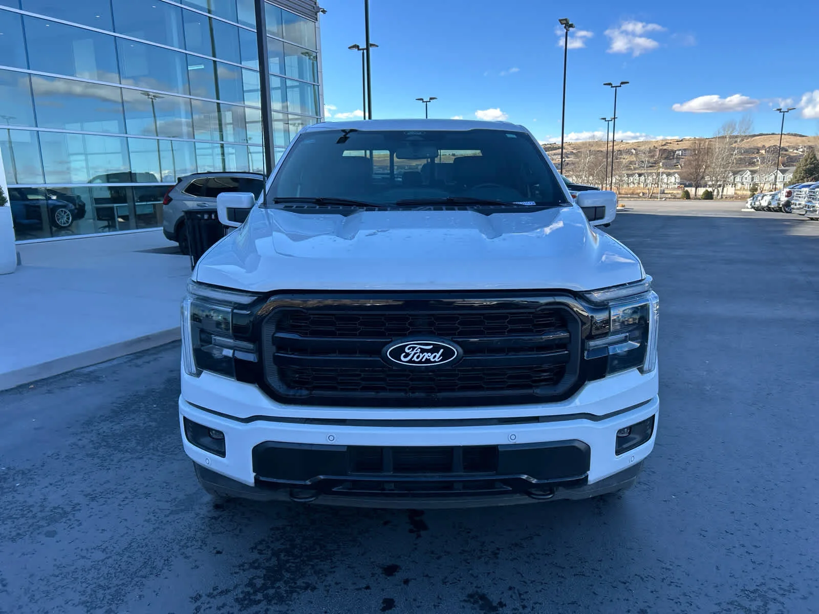 Certified Used 2025 Oxford White Clearcoat Ford LARIAT image 4