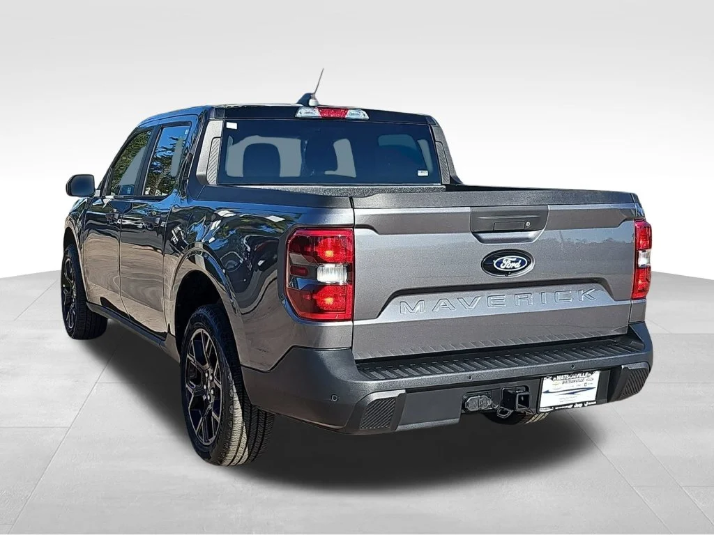 New 2026 Carbonized Gray Metallic Ford XLT image 5