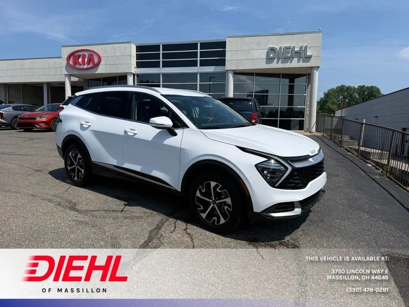 Used 2025 White Kia EX image 1