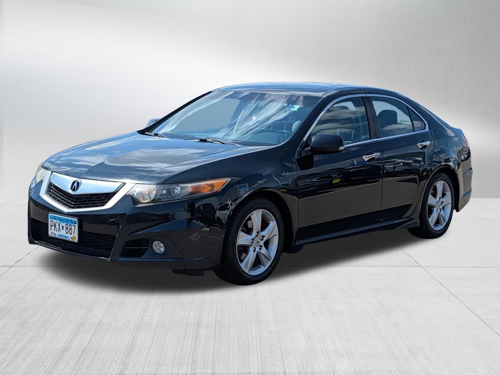 Used 2010 Crystal Black Pearl Acura  image 3