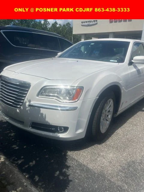 2014 Chrysler 300 -'s photo