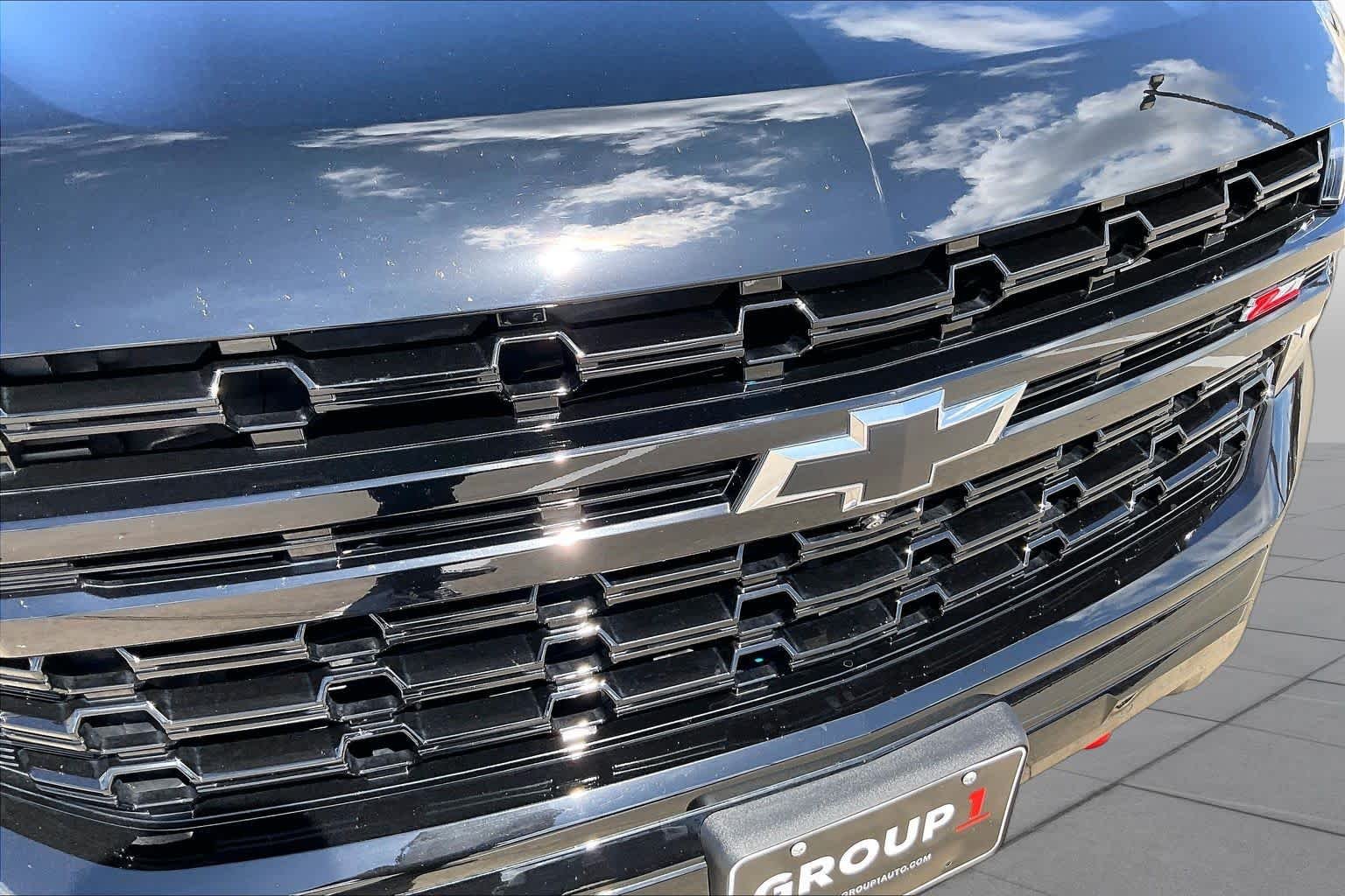 Used 2024 Black Chevrolet Z71 image 29