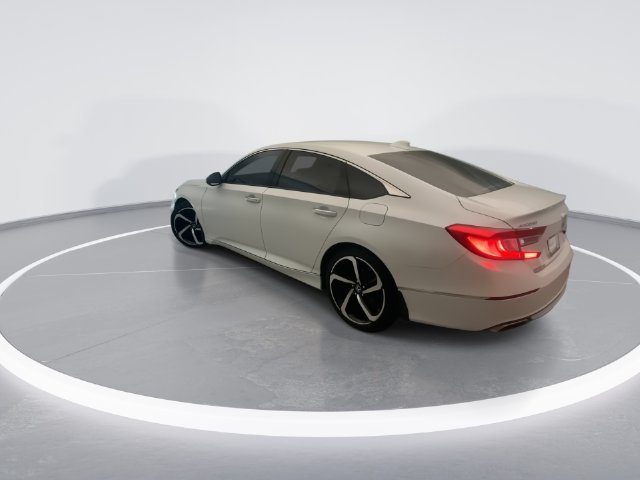 Used 2019 White Honda Touring 2.0T image 4
