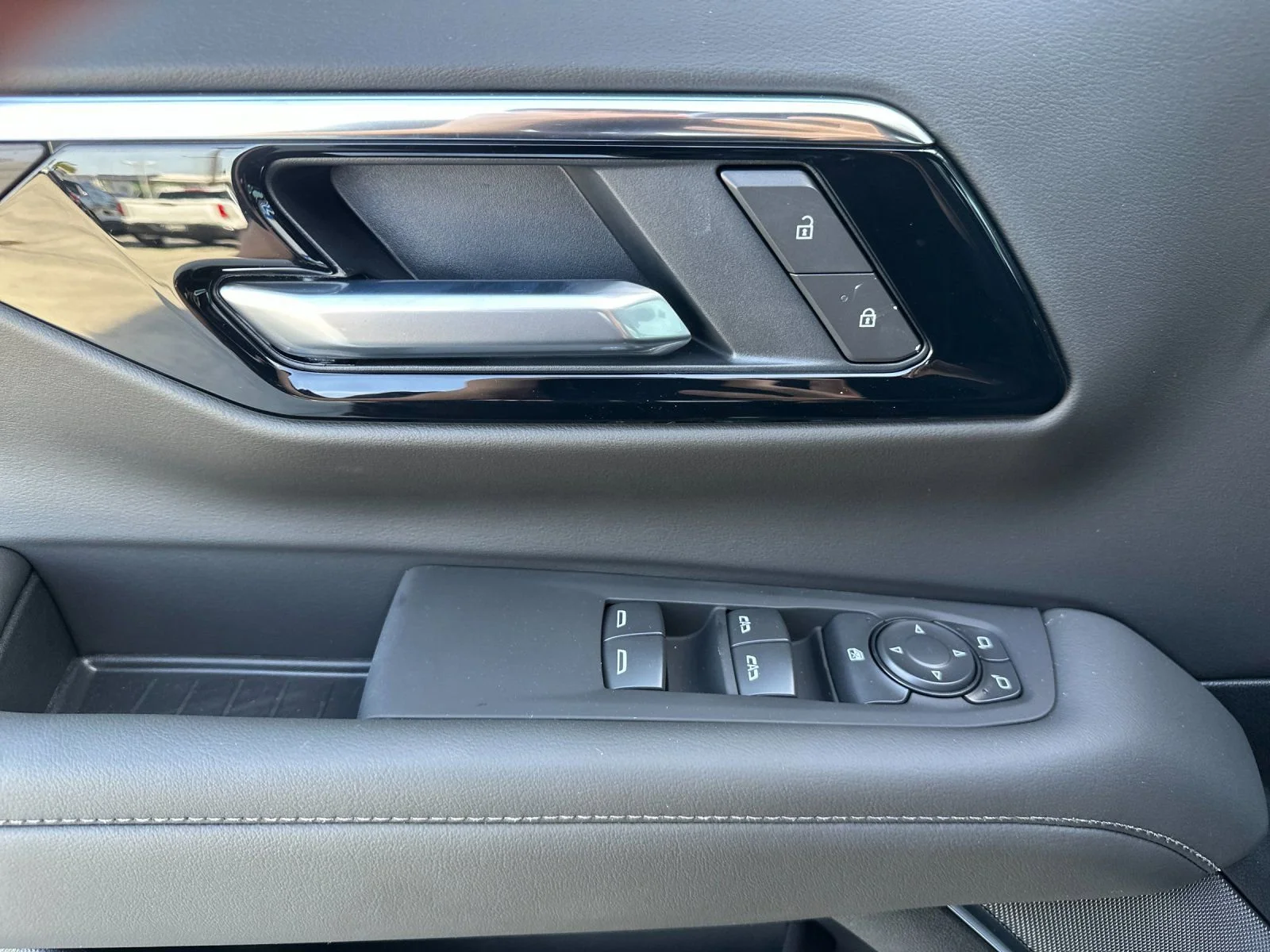 2026 Chevrolet Tahoe LS - Photo 11