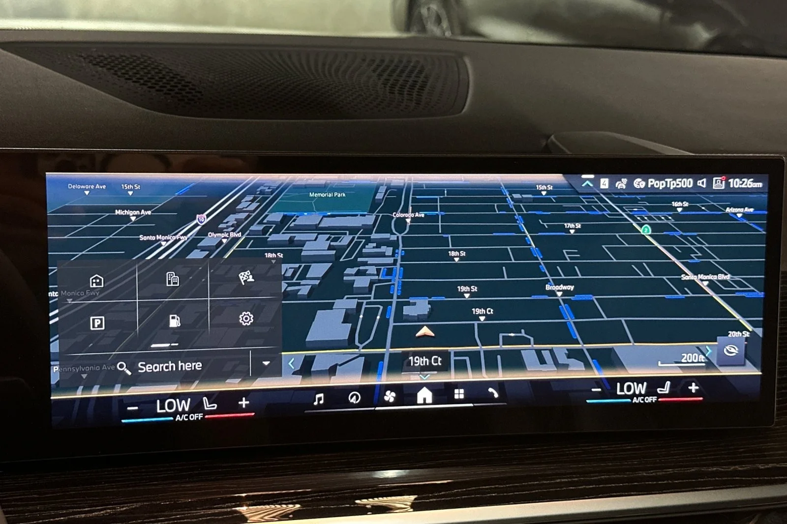 New 2026 Carbon Black Metallic BMW xDrive40i image 18