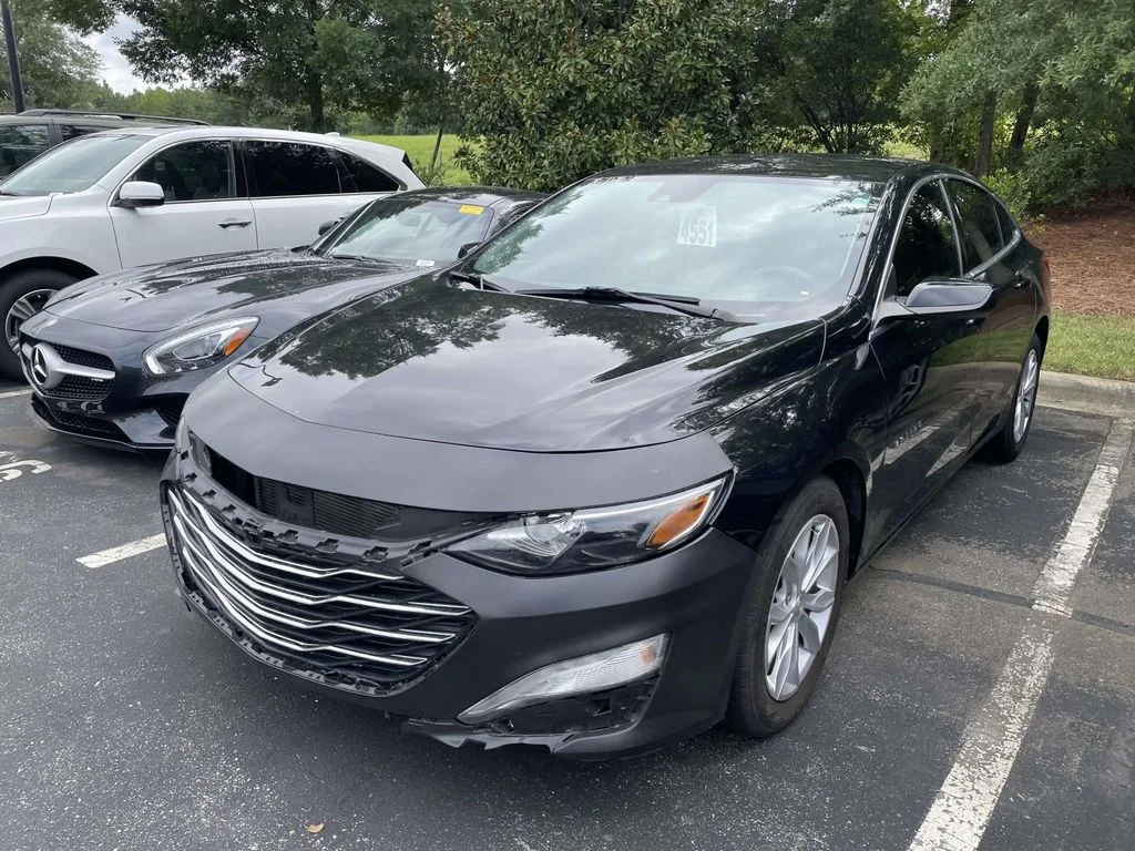 Used 2023 Mosaic Black Metallic Chevrolet LT image 3