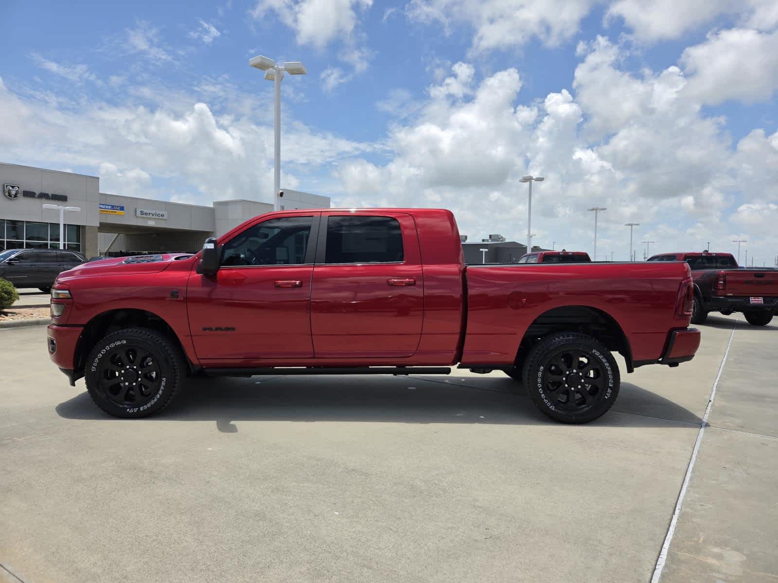 New 2026 Molten Red Pearl-Coat Exterior Paint RAM Laramie image 2