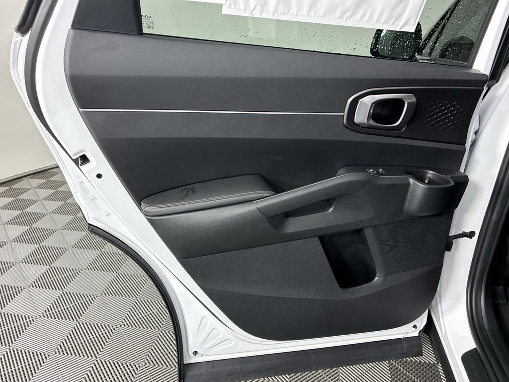 New 2026 Glacial White Pearl Kia LX image 27