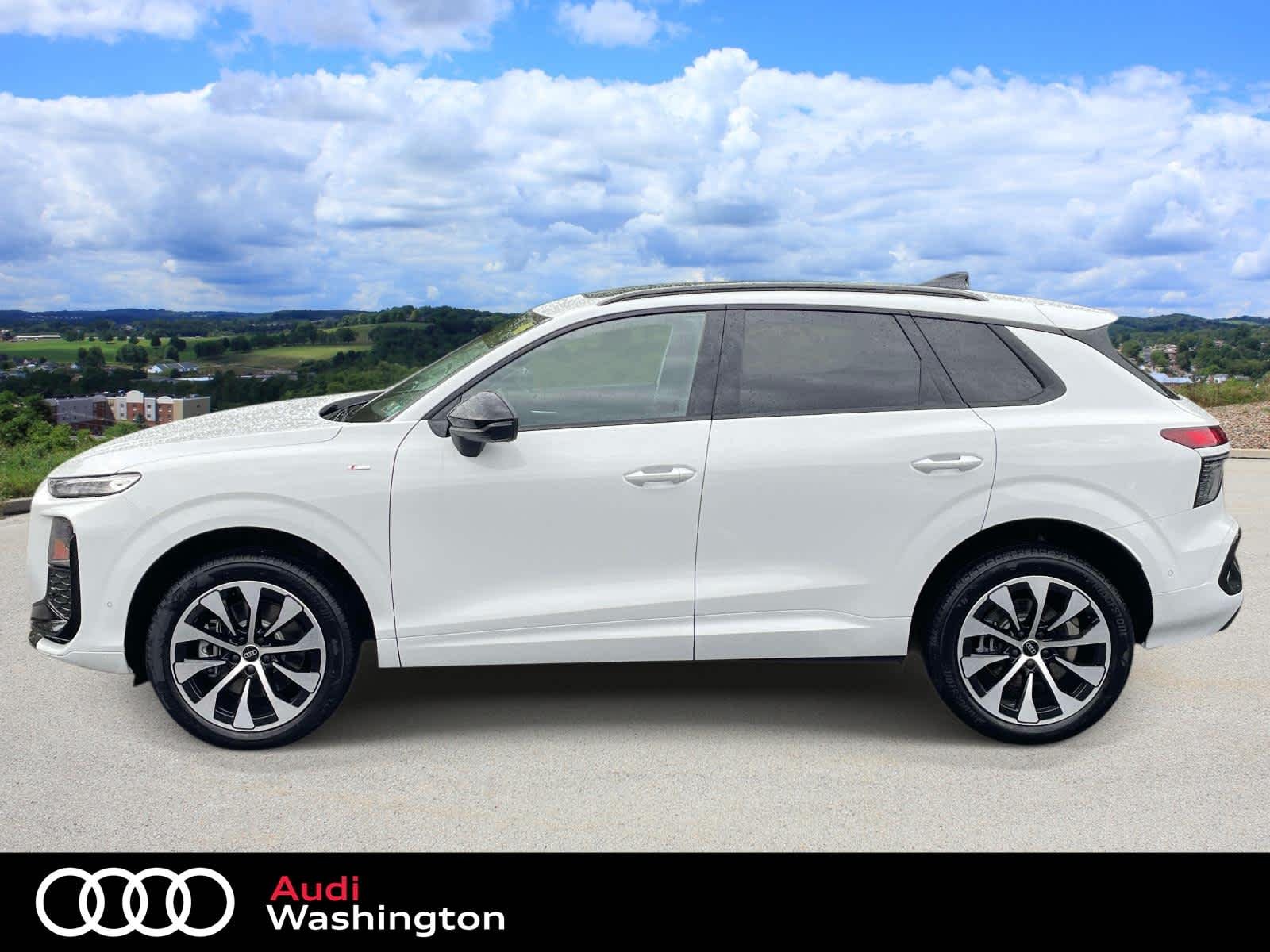 New 2026 2Y2Y/White Audi S line image 10