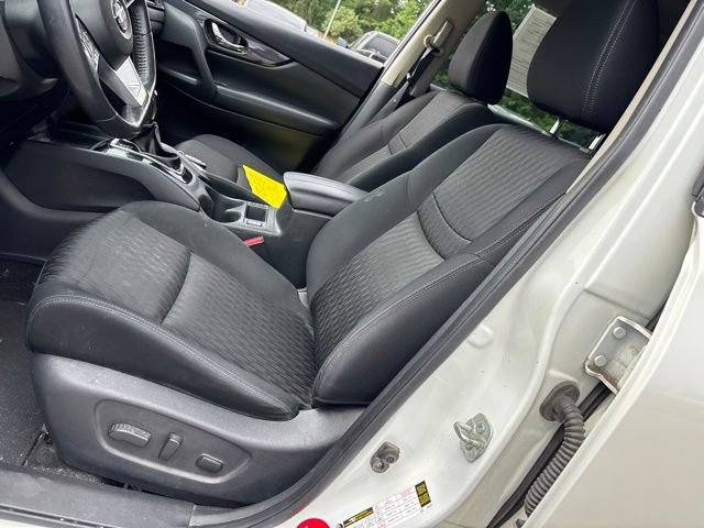 Used 2018 Pearl White Nissan SV image 15