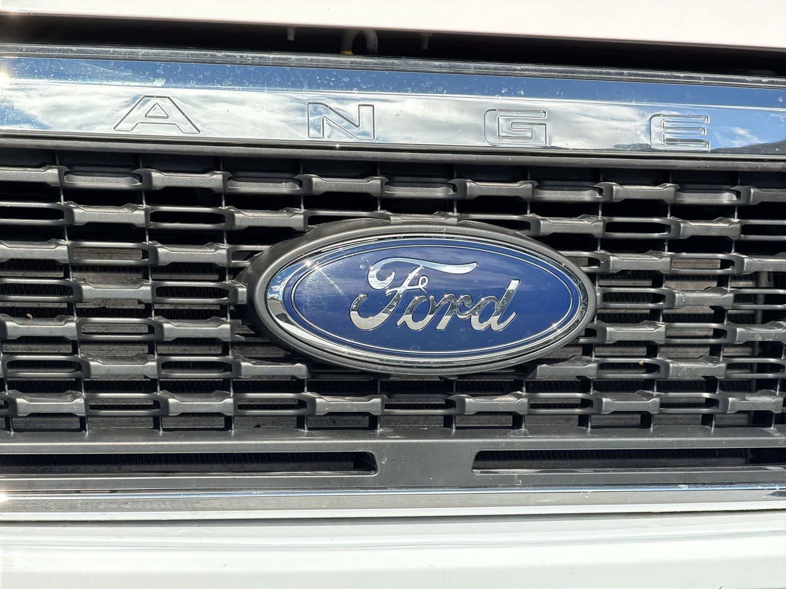 Certified Used 2020 Oxford White Ford XLT image 12