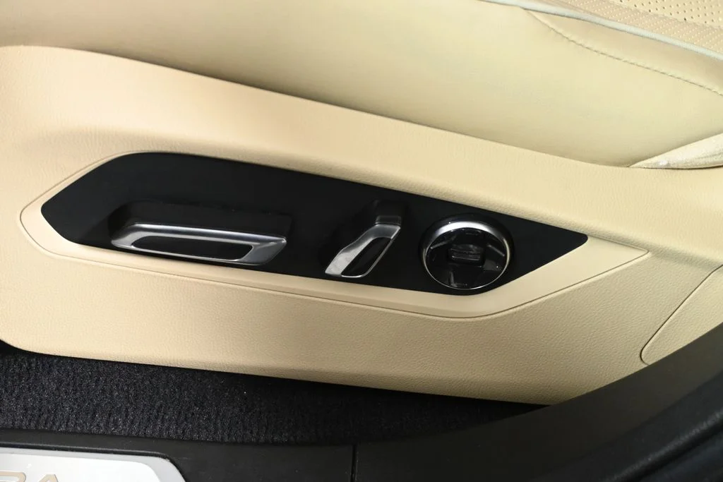 Used 2022 Black Acura Advance Package image 27