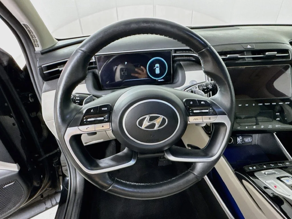 Used 2022 Black Hyundai Limited image 12