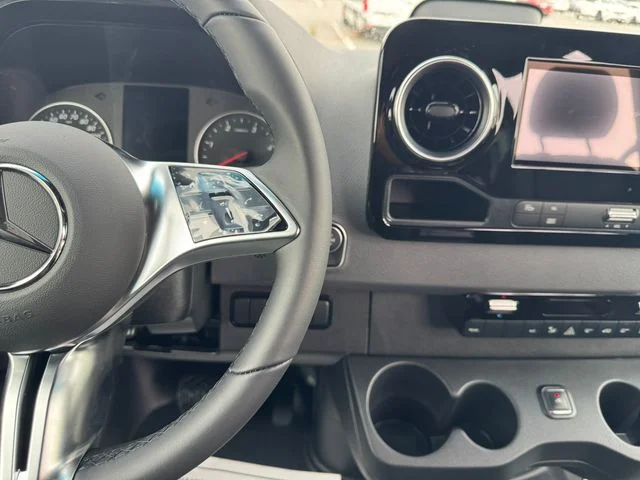 New 2026  Mercedes-Benz Passenger 170 WB image 24